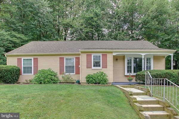 1662 HEMLOCK CIR, Downingtown, PA 19335