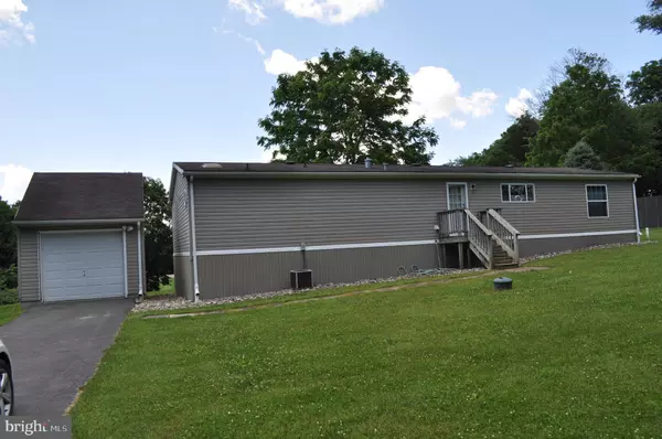 Oxford, PA 19363,124 RIDGE LN