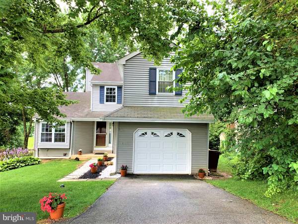 1110 DELAWARE LN, Downingtown, PA 19335