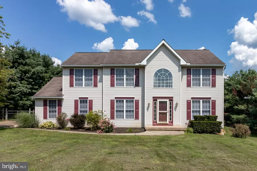 132 WILSON DR, Oxford, PA 19363