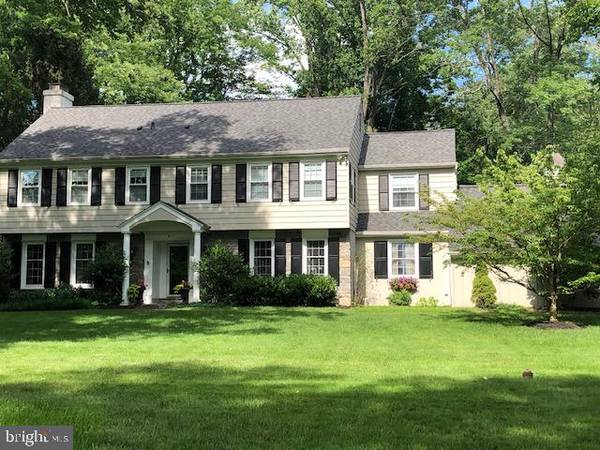 211 S FAIRFIELD RD, Devon, PA 19333