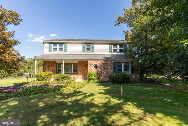 141 LENORA LN, Downingtown, PA 19335