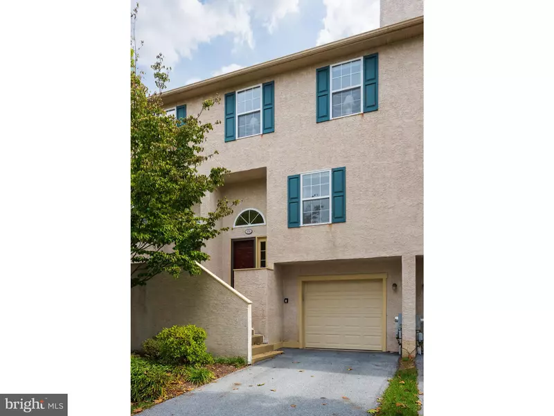 151 WHISPERING OAKS DR #2008, West Chester, PA 19382