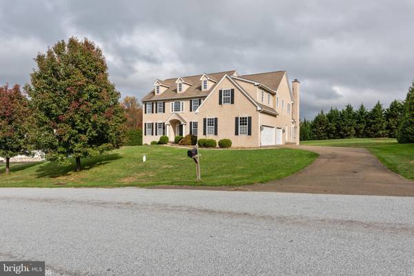 6 HOLLOW ROCK LN, Lincoln University, PA 19352