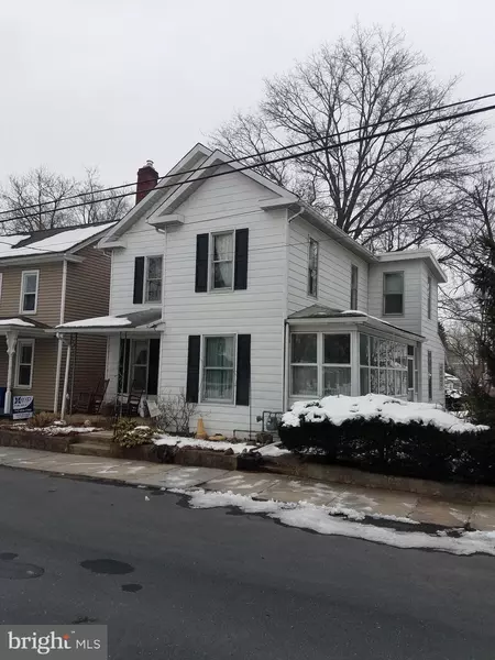 157 S RAILROAD ST, Hummelstown, PA 17036