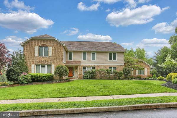 4111 CONTINENTAL DR, Harrisburg, PA 17112