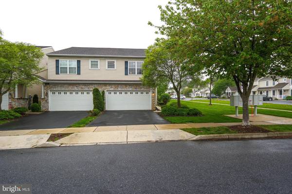 19 CAROUSEL CIR, Hershey, PA 17033