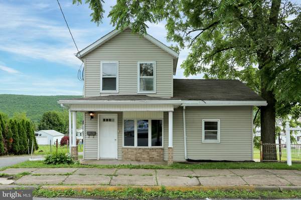 118 E BROAD ST, Williamstown, PA 17098