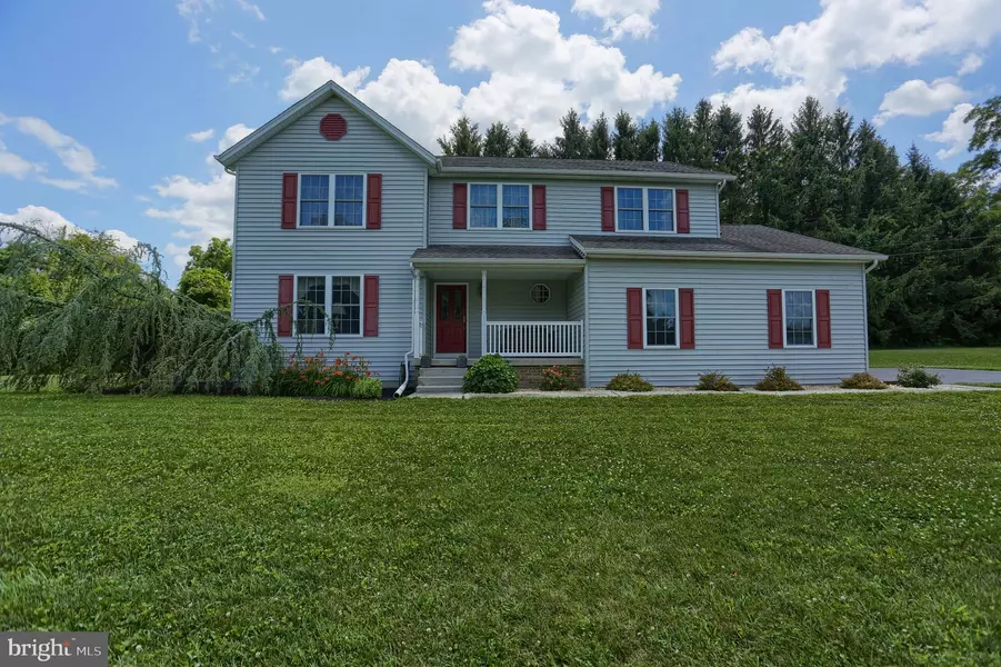 450 CARLSON RD, Hummelstown, PA 17036