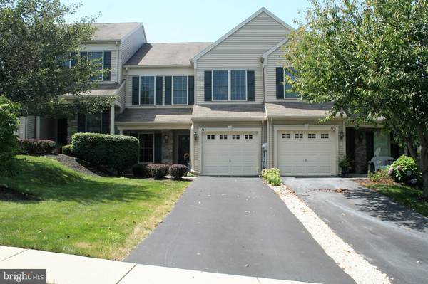 764 CREEKSIDE DR, Hummelstown, PA 17036