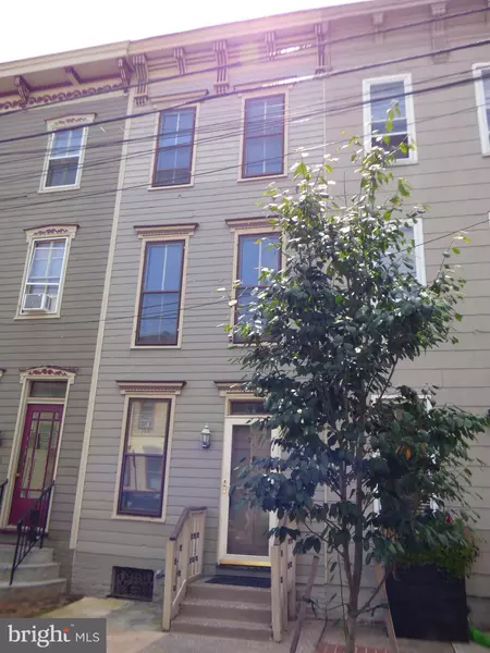 221 BOAS ST, Harrisburg, PA 17102