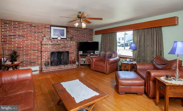 Harrisburg, PA 17112,7710 MANOR DR