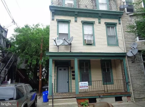 214 PEFFER ST, Harrisburg, PA 17102