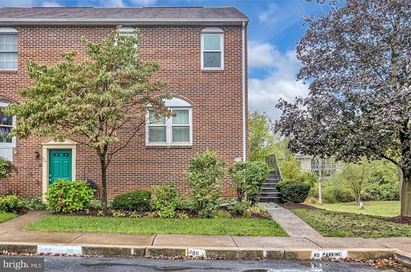 96 FAIRFAX VLG, Harrisburg, PA 17112