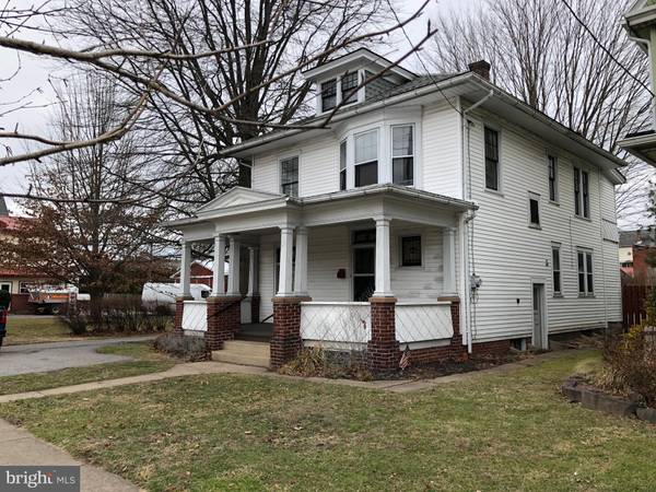 541 UNION ST, Millersburg, PA 17061