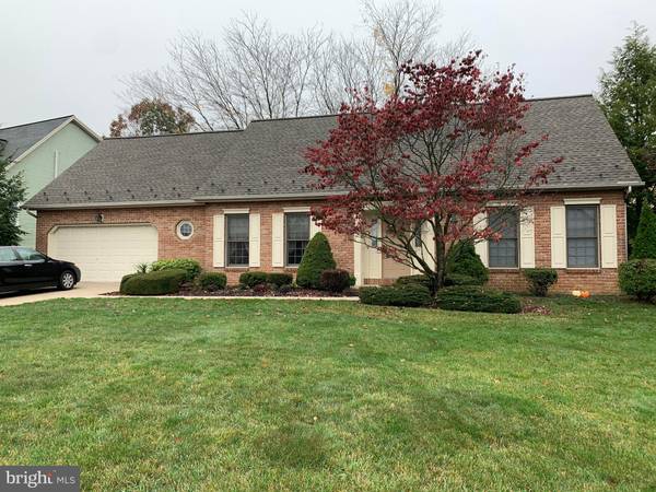 884 SUNRISE CIR, Harrisburg, PA 17111