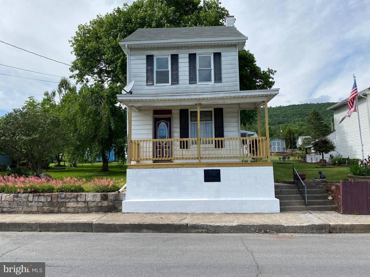 Williamstown, PA 17098,335 JULIAN ST