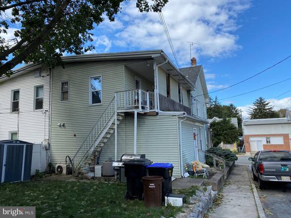 2517 WALNUT ST, Harrisburg, PA 17103