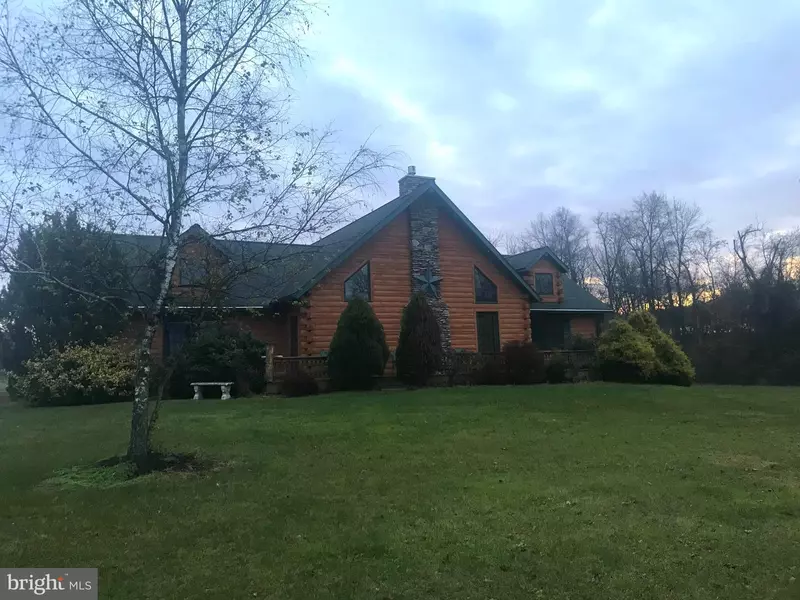 2841 CHESTNUT RD, Elizabethtown, PA 17022