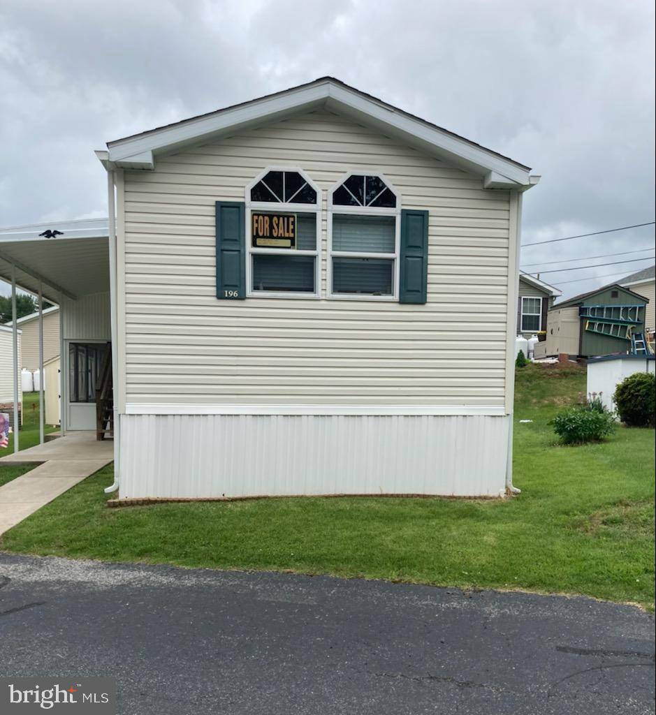 Media, PA 19063,196 LAKE DR