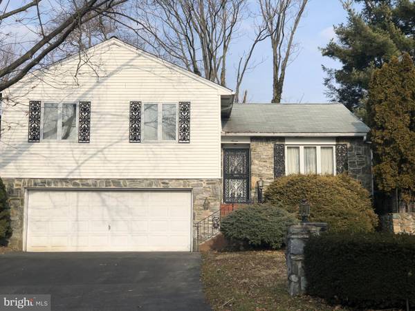 7 RAYMOND AVE, Aston, PA 19014