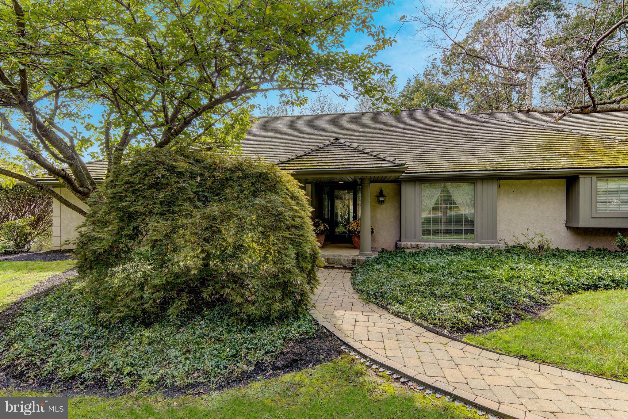 23 SLEEPY HOLLOW DR, Newtown Square, PA 19073