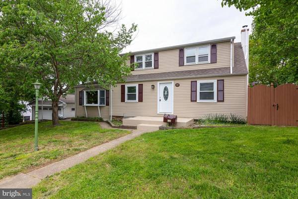 121 MILDRED LN, Aston, PA 19014