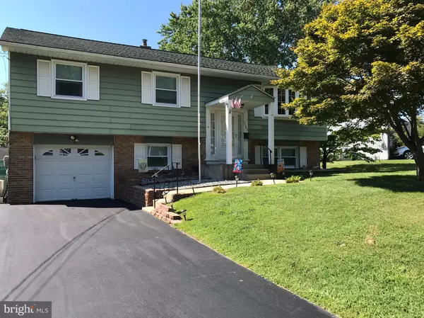 2385 CLEARVIEW LN, Aston, PA 19014