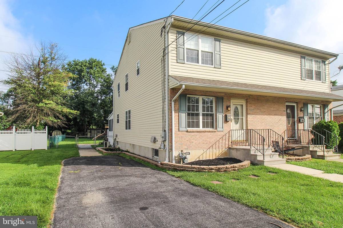 Glenolden, PA 19036,122 N LLANWELLYN AVE