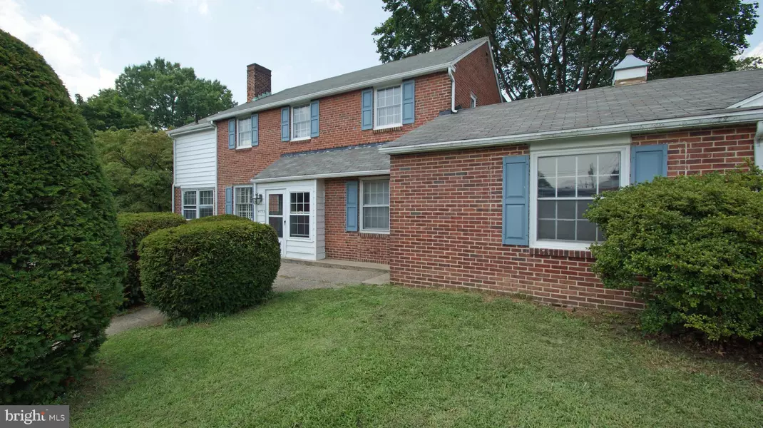 801 ADDINGHAM AVE, Drexel Hill, PA 19026