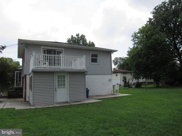 Folsom, PA 19033,621 SUTTON AVE