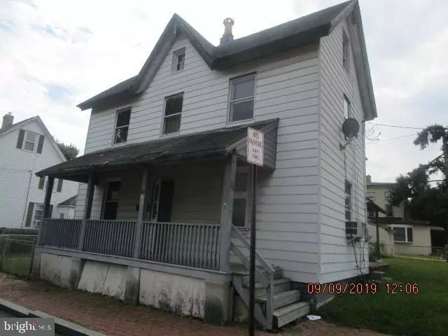 Brookhaven, PA 19015,24 7TH ST