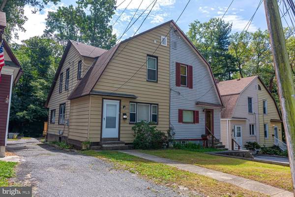 10 W PROVIDENCE RD, Lansdowne, PA 19050