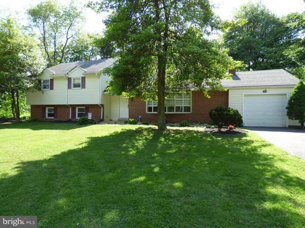 566 S OLD MIDDLETOWN RD, Media, PA 19063