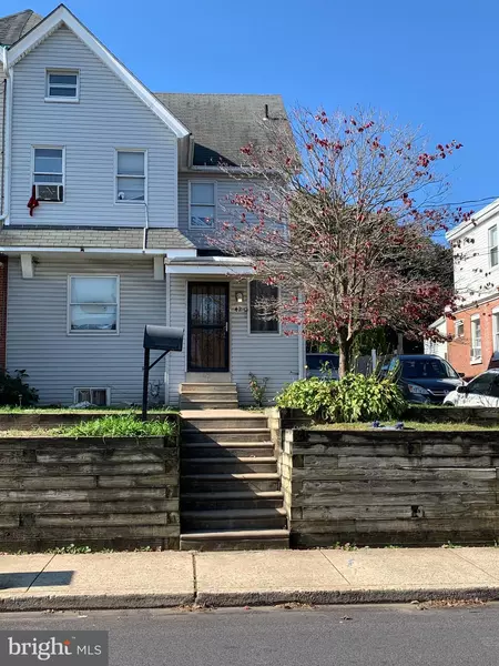 42 SUMMIT AVE, Clifton Heights, PA 19018