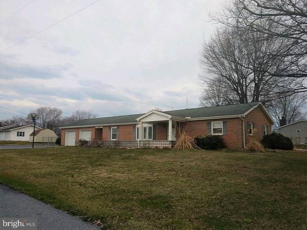 1541 RICHARD AVE, Chambersburg, PA 17201