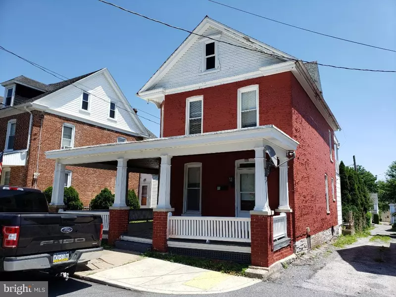 109 FAIRVIEW AVE, Waynesboro, PA 17268