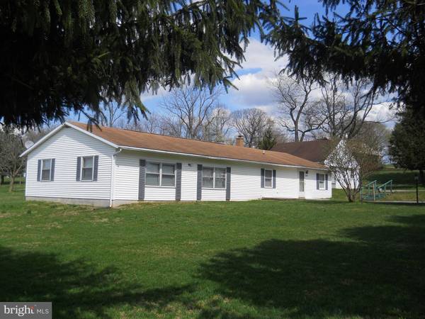 10679 FIVE FORKS RD, Waynesboro, PA 17268