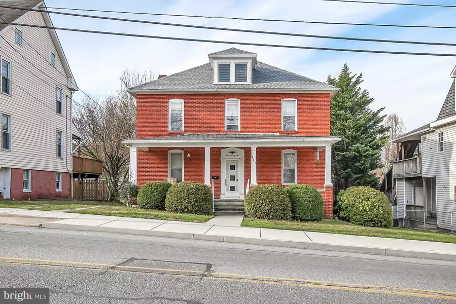 422 WEST MAIN ST, Waynesboro, PA 17268