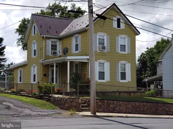 556 CENTER ST, Chambersburg, PA 17201