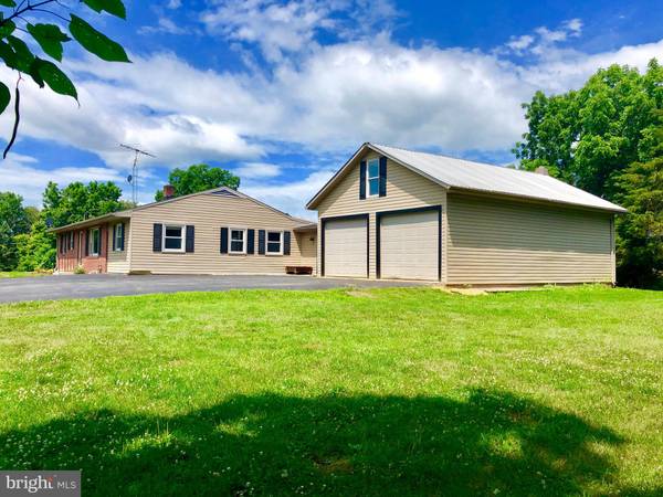 331 SHINHAM RD, Greencastle, PA 17225