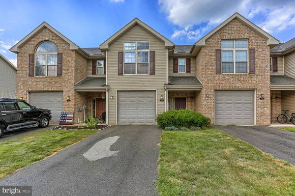 753 BASSETT DR, Chambersburg, PA 17201