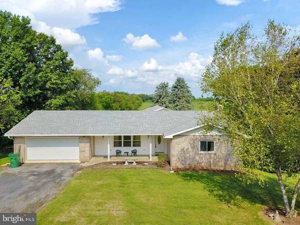 8693 POSSUM HOLLOW RD, Shippensburg, PA 17257