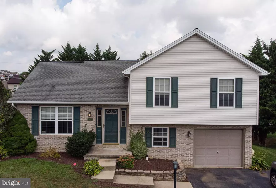 144 SOUTH PHILLIPS, Waynesboro, PA 17268