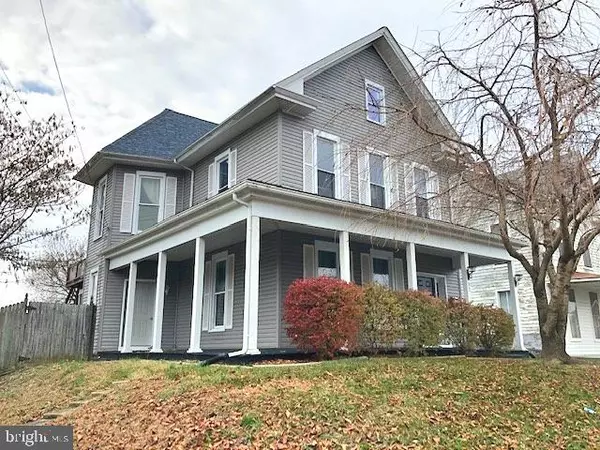 Waynesboro, PA 17268,32 E 2ND ST