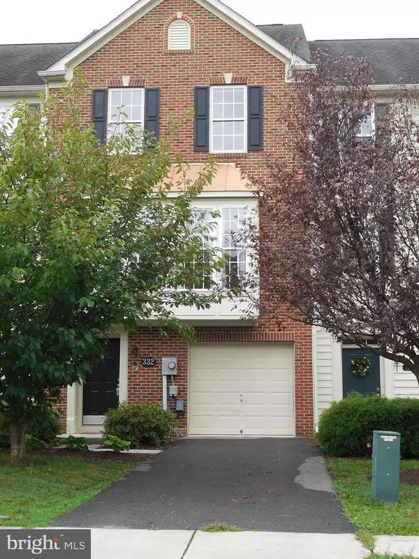 332 LANTERN LN, Chambersburg, PA 17201