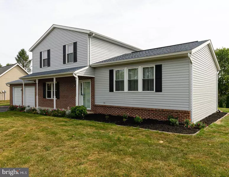 1642 SHERRY DR, Chambersburg, PA 17202