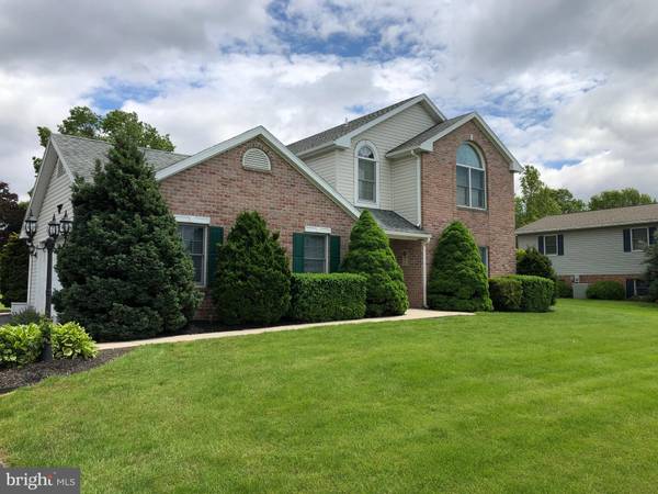 610 MAHANTANGO DR, Chambersburg, PA 17202