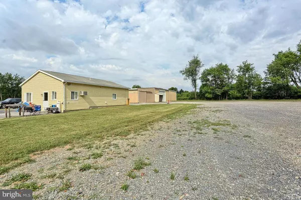 Greencastle, PA 17225,13132 GEARHART RD