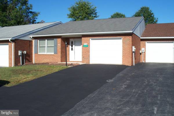 227 MINNICH RD, Chambersburg, PA 17201